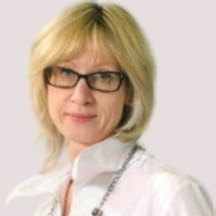 Устинова Елена