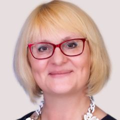 Захарова Анна